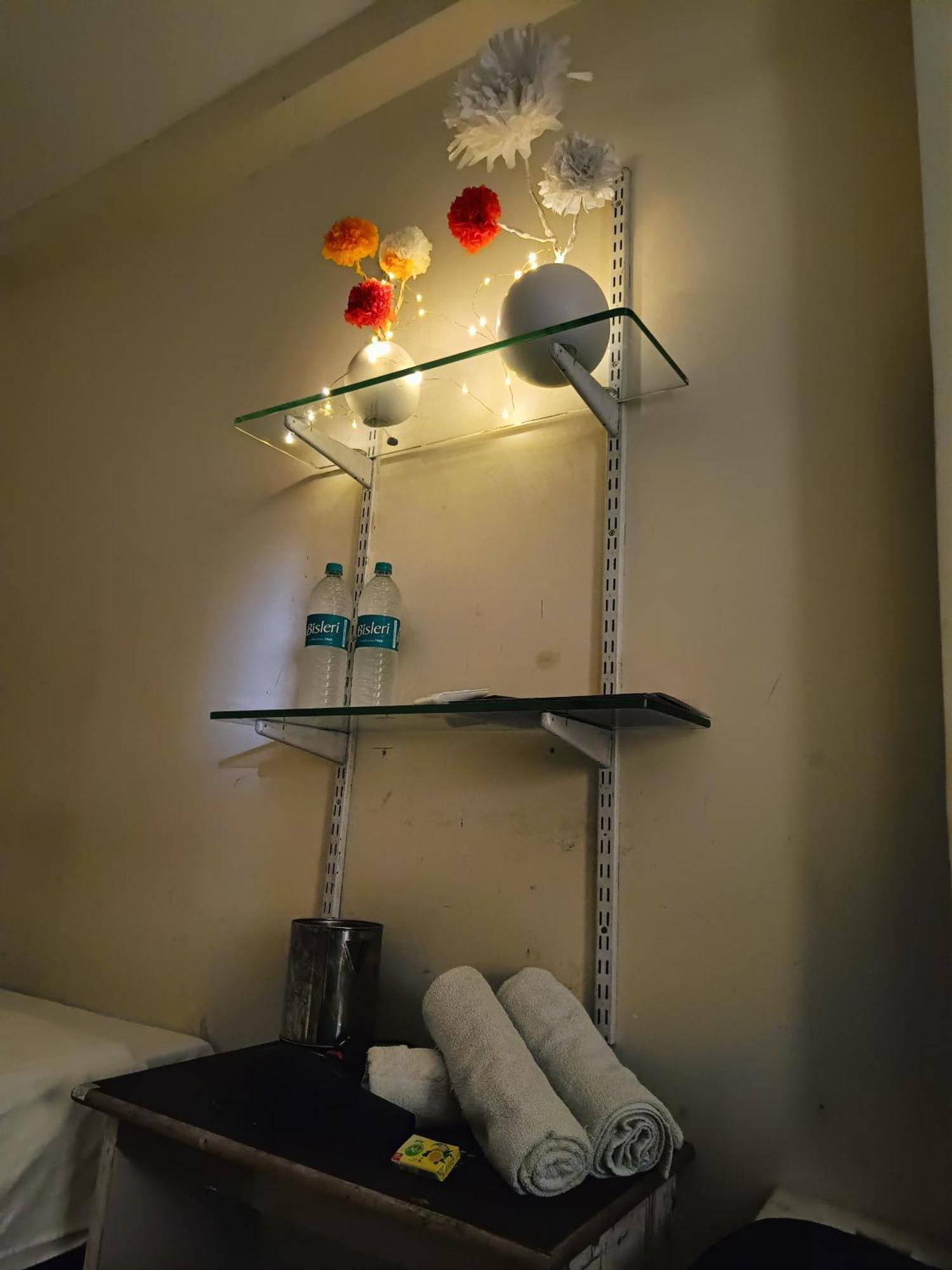 Hotel S Tower Ujjain Ngoại thất bức ảnh