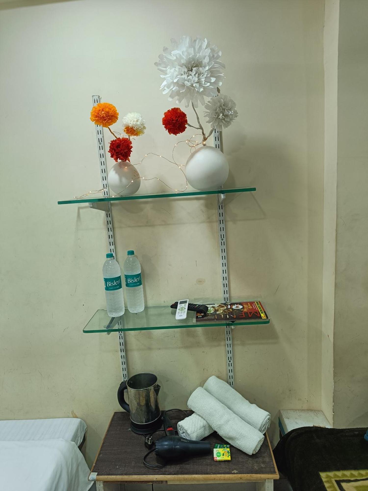 Hotel S Tower Ujjain Ngoại thất bức ảnh