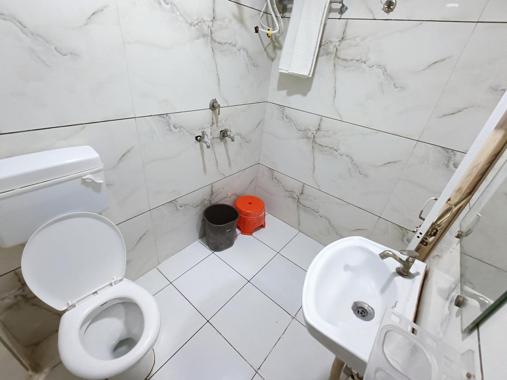 Hotel S Tower Ujjain Ngoại thất bức ảnh
